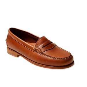 Women’s Signature Handsewn Leather Loafer
